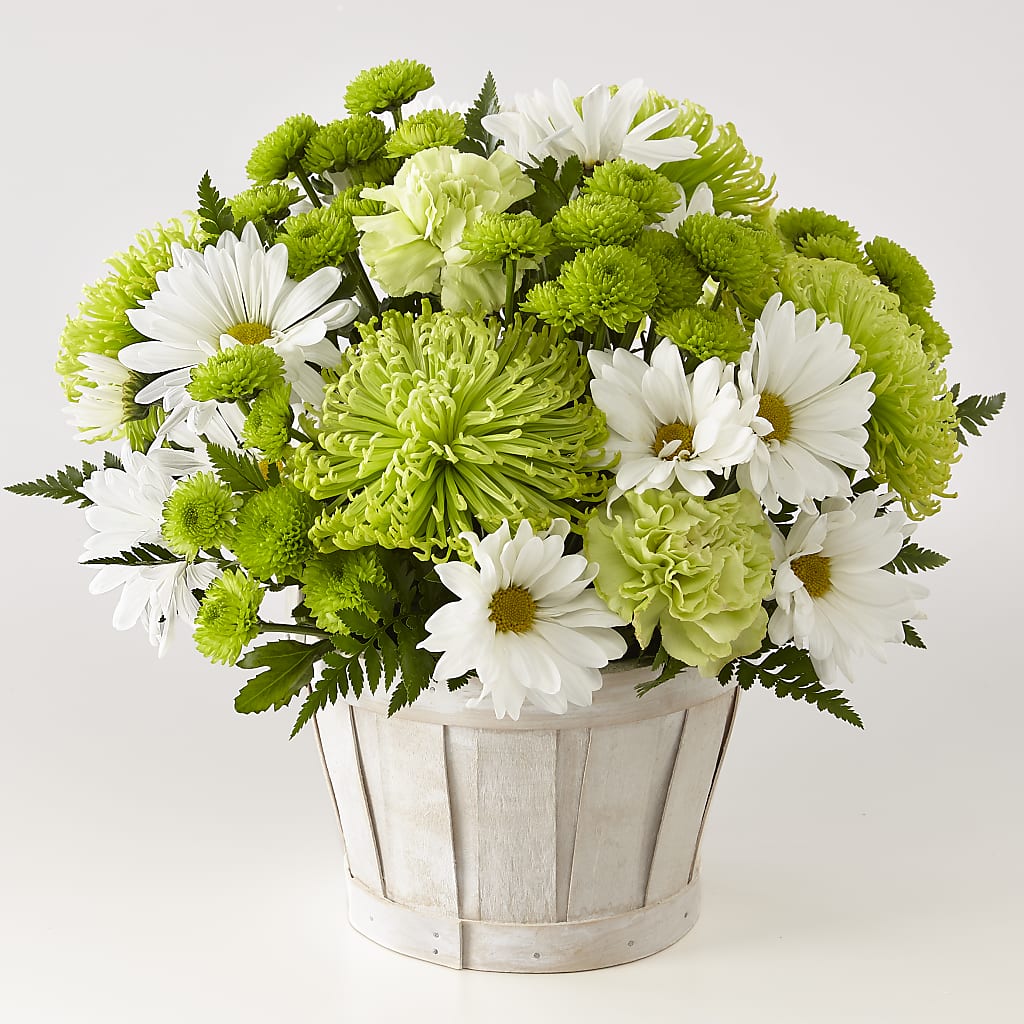 Lucky Charm Basket (Standard) – Your Thoughts Floral, El Paso TX