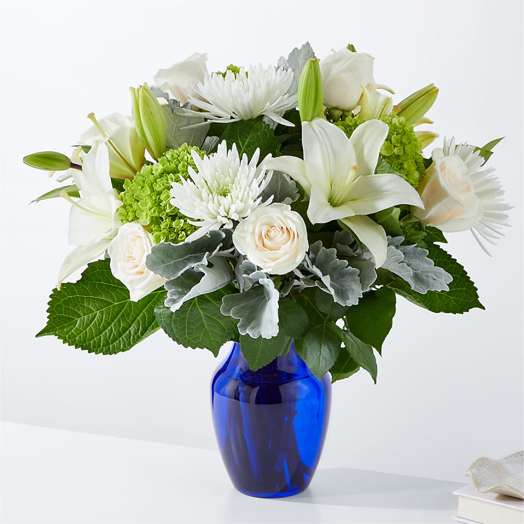 Snowy Dreams Bouquet – Your Thoughts Floral, El Paso TX
